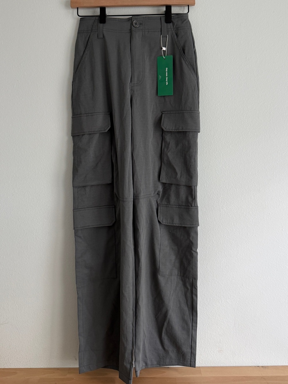 NWT SHEIN Women’s Cargo Pants in Charcoal Gray